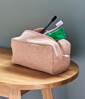 Hue wash bag